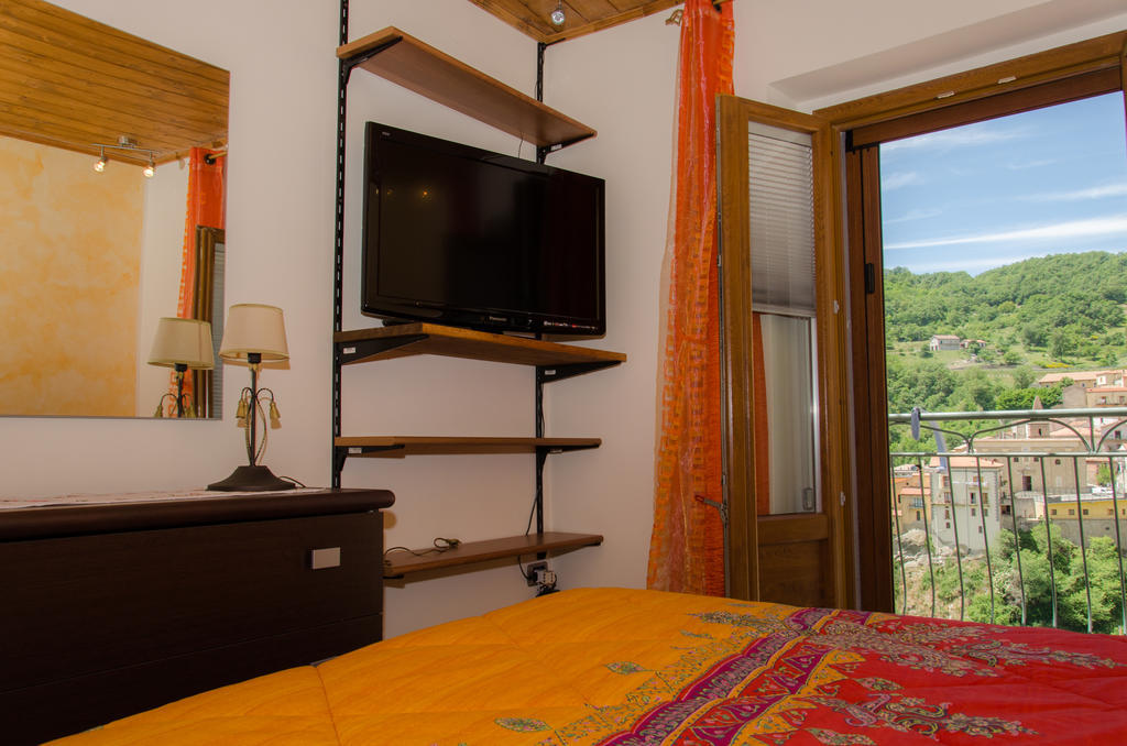 B&B La Perla Nelle Dolomiti Castelmezzano Phòng bức ảnh